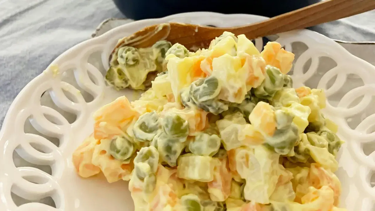 Insalata Russa: Il Segreto per una Ricetta Cremosa e Mai Acquosa