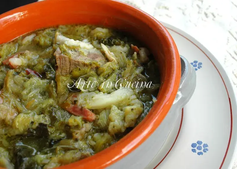 Minestra Napoletana Vegetariana: Ricetta Autentica e Gustosa (Senza Carne)