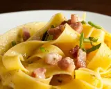 Pasta con pancetta: ricetta facile, veloce e 5 varianti gustose