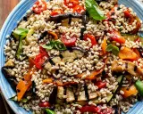 Insalata di Orzo Freddo: Ricette Facili e Varianti Gustose