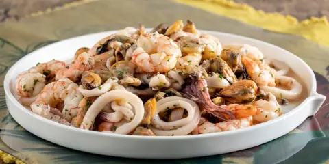 Insalata di Mare Classica: La Ricetta Perfetta e i Segreti Italiani