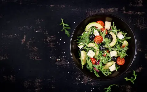 Insalata di Avocado: Ricetta Facile, Varianti e Consigli per un Piatto Perfetto