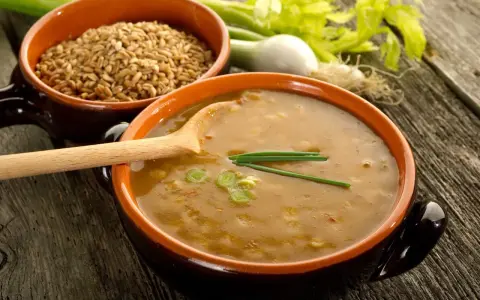 Minestra farro e fagioli: il segreto per un piatto tradizionale perfetto