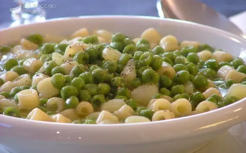 Minestra Patate e Piselli: Ricetta Facile e Gustosa | Comfort Food