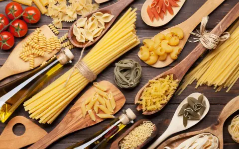 Guida Pasta: Abbinamenti Perfetti per Ogni Sugo | Scopri i Formati