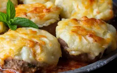 Secondi economici per grandi tavolate: ricette e trucchi