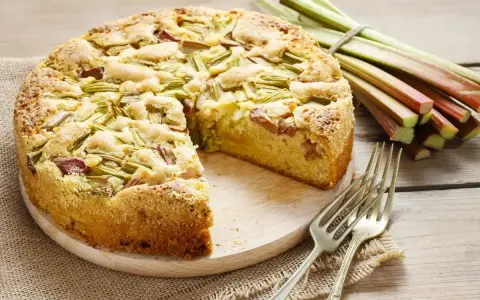 Rabarbaro: Dolci Unici e Facili. Le Mie Ricette per la Primavera