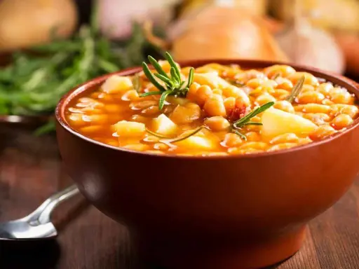 Zuppa o Minestra? Il segreto per distinguerle e la regola d'oro