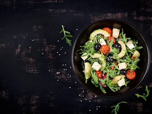 Insalata di Avocado: Ricetta Facile, Varianti e Consigli per un Piatto Perfetto