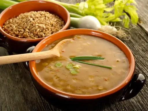 Minestra farro e fagioli: il segreto per un piatto tradizionale perfetto