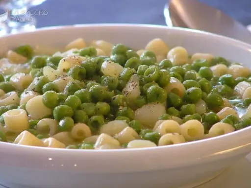 Minestra Patate e Piselli: Ricetta Facile e Gustosa | Comfort Food