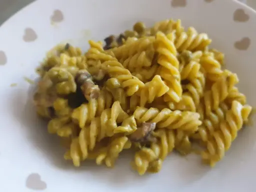 Pasta zucchine e Philadelphia: ricetta cremosa e veloce | Segreti e varianti