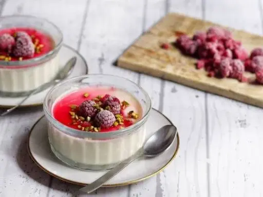 Panna Cotta Perfetta: Ricetta Facile, Segreti e Varianti Infallibili