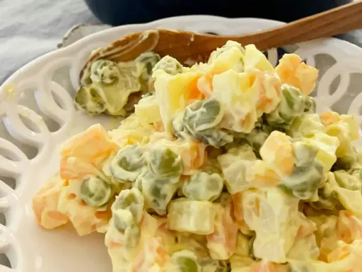 Insalata Russa: Il Segreto per una Ricetta Cremosa e Mai Acquosa
