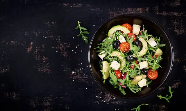 Insalata di Avocado: Ricetta Facile, Varianti e Consigli per un Piatto Perfetto