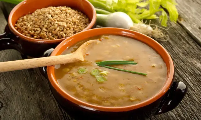 Minestra farro e fagioli: il segreto per un piatto tradizionale perfetto