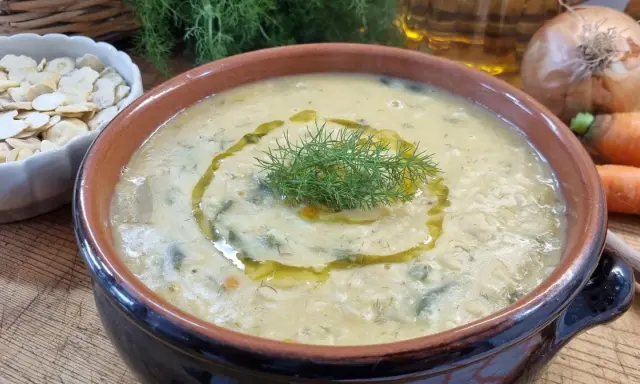 Minestra di fave secche: Il segreto per un piatto cremoso e tradizionale