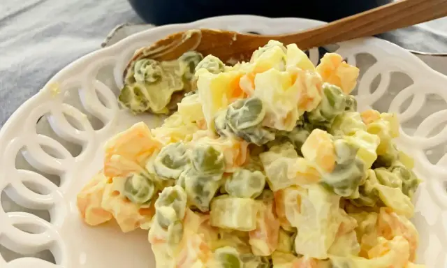 Insalata Russa: Il Segreto per una Ricetta Cremosa e Mai Acquosa