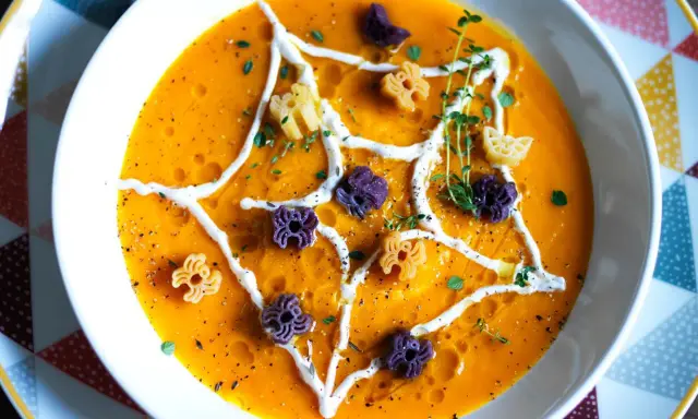 La Minestra di Zucca Cremosa: Segreti e Ricetta Facile