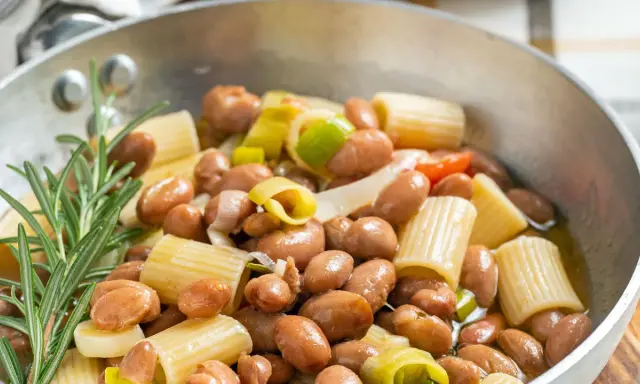 Minestra di fagioli perfetta: ricetta, segreti e varianti cremose