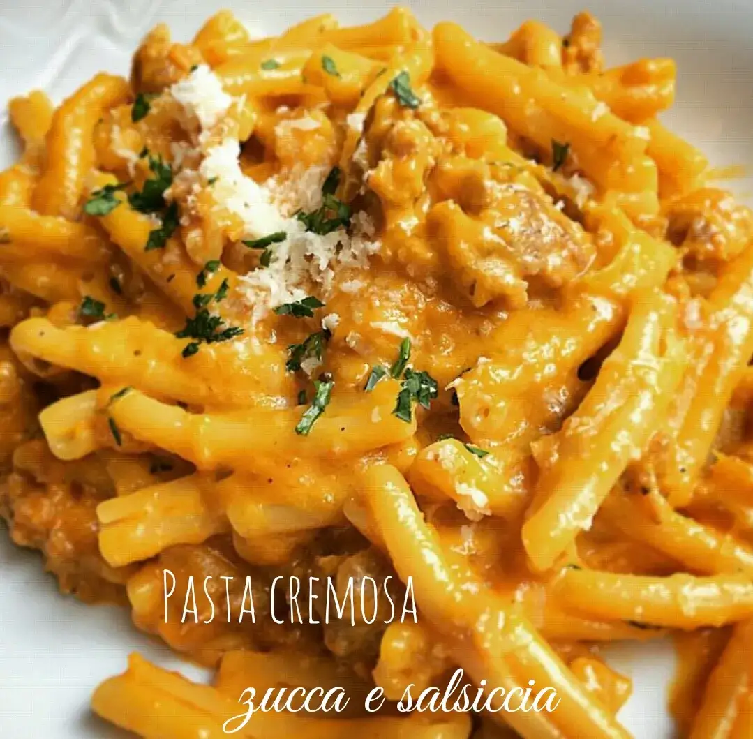 piatto pasta zucca e salsiccia