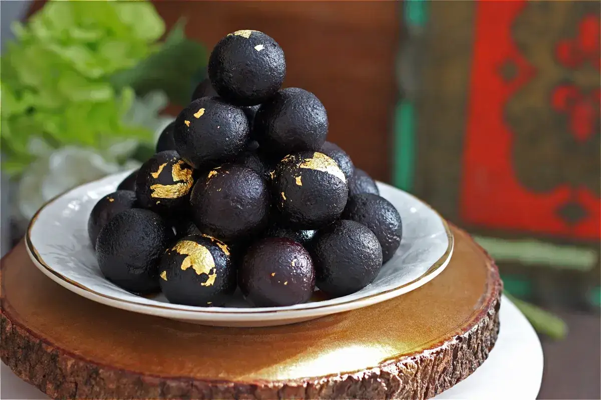 Kala Jamun vs Gulab Jamun