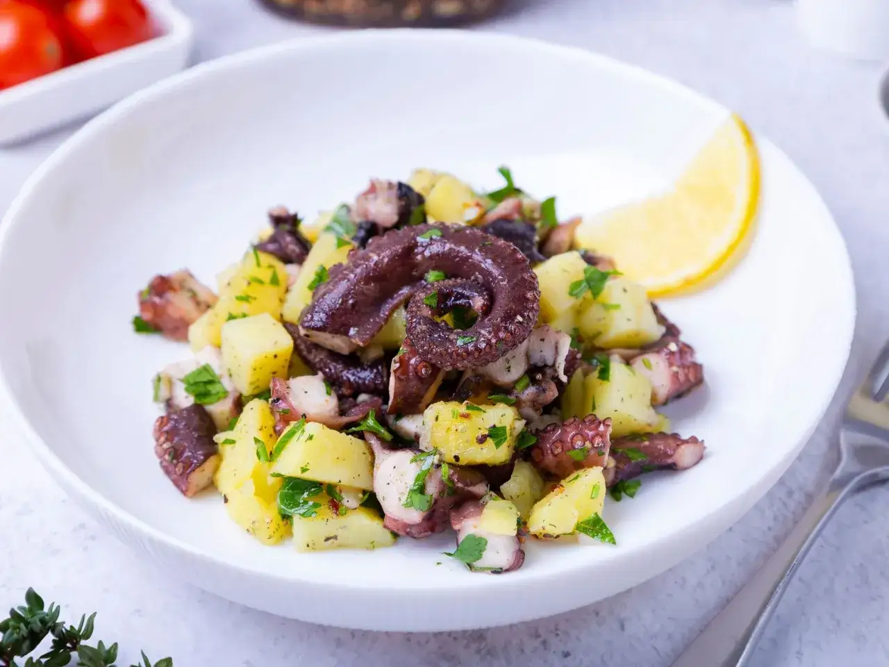 Insalata di polpo e patate impiattata